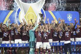 Valencia, castellani, wiemberg e vargas; Flamengo Levanta A Taca De Campeao Brasileiro No Maracana Apos Golear O Ceara Flamengo Ge