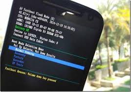 Log in with your moto account and in the box, paste those codes and check the unlock bootloader status. How To Unlock Bootloader On Motorola Moto X4