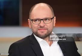 153 Richard Ard Photos & High Res Pictures