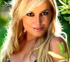 Ruth was born november 4, 1934, in her parents home on big sandy in woodson county, Artista Ruth Marlene Cantora Musicas Espectaculos Contactos Artistas