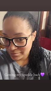 Sparkle Smith (@sparklenicolemomof4)