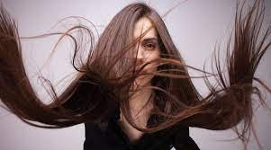 تاڵە سپییەکانی قژت بەمشێوازە بشارەوە hair photo flying hair long hair styles