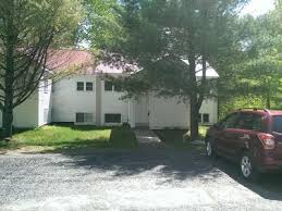 Cabins high in the mountains are the preferred vacation rentals among travelers to vermont. Cheap Camels Hump Vacation House Condo Rentals From 31 Vacationhomerents