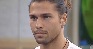 Luca e ivana hanno postato sui loro profili social tutti i dettagli della loro vacanza in. Luca Onestini Risponde Alle Domande Dei Fan Su Ig Ma Non Cita Mai Ivana Mrazova