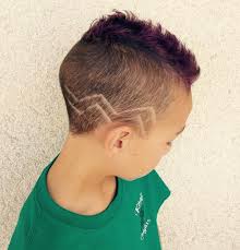 Just look at how the short and parted hair looks adorable on this kid. 20 Sute Baby Boy Haircuts