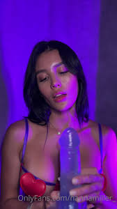 Hanna Miller Big Dildo Handjob