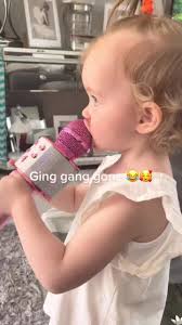 Kid Singing in French Englsih Portageese Song