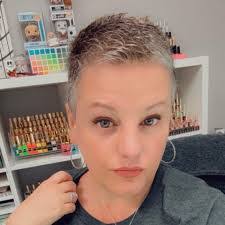 Tracy Salyers's Instagram, Twitter & Facebook