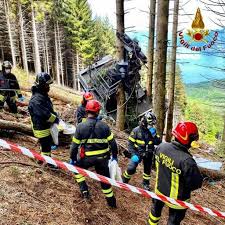 Ci sono anche due fidanzati di varese tra. Incidente Alla Funivia Del Mottarone Tra Le Vittime Un Uomo Nato A Seregno Cronaca Bari
