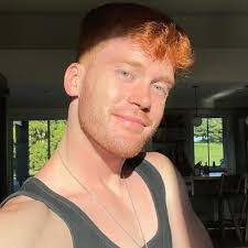 Spencer Everett's Instagram, Twitter & Facebook