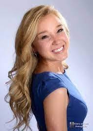 Amber Colson's Instagram, Twitter & Facebook