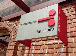 O prédio fica localizado na rua othão, número 290, na vila leopoldina, e, segundo o corpo de bombeiros, não há vítimas. Governo Bolsonaro Pretende Transferir Cinemateca Brasileira De Sao Paulo A Brasilia Papo De Cinema