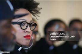 18 Dee Dee Holt Photos & High Res Pictures