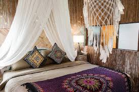 Itulah desain kamar tidur lenari full kaca yang bisa anda coba gunkan di kamar tidur minimalis atau besar. Best Price On La Luna Resort Yogyakarta In Yogyakarta Reviews