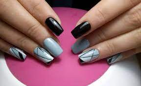 18 ostern nagel kunst tutorials fur anfanger und lernende 2019. Abstrakte Nagel Lackieren Mit Ideen In Neutralen Farben Und Aus Geometrischen Figuren Nagellack Muster Nagellack Nagel Lackieren Muster