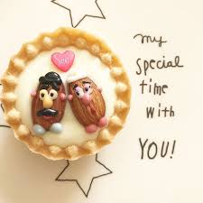 sᴀᴄʜɪ 𖠚 さんはinstagramを利用しています ハッピーバレンタイン またまた作りました ポテトヘッド夫妻タルト わが家の女子2人は 断然ホワイトチョコ派 もう一種類作りまーす 𓃟𓃟𓃟𓃟𓃟𓃟 チョコ 手作り ポテトヘッド