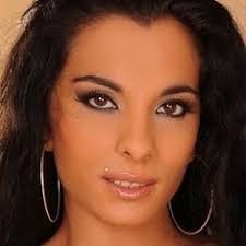 Janet Joy's Instagram, Twitter & Facebook