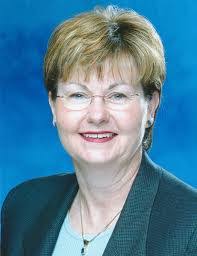 Janet Barnes's Instagram, Twitter & Facebook