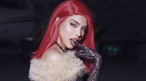 Yeri Mua explota ante preguntas sobre Valeria Márquez, influencer asesinada  en un En vivo: “Hay que callar el hocico” - Infobae