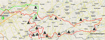 The race amounts to 201 kilometres and includes eleven hills, but the major change is that the finale features just one flat lap of 15 kilometres. Kuurne Bruxelles Kuurne Wikipedia Den Frie Encyklopaedi