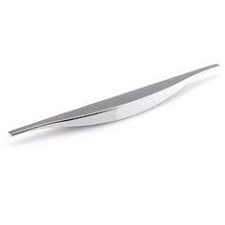 Cabinet handles are the finishing touch to any kitchen remodel.keep reading for information on how to choose cabinet handles that will help give your kitchen the look you if your kitchen has a modern look, consider choosing a cabinet handle that has angles and a very simple design or a square knob. 100 Modern Cabinet Handles And Pulls Ideas Modern Cabinets Cabinet Handles Pull Handle
