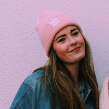 Ashley Anne Combs (@ashleyannecombs)