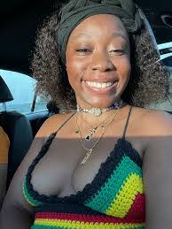 Kamaria Palmer's Instagram, Twitter & Facebook