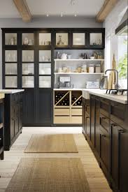 Des Rangements Ouverts Et Fermes Pour Rythmer L Espace Cuisine Ikea Rangement Ouvert Cuisine Rangement Cuisine Ikea