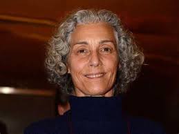 When did Lara Li start making music?