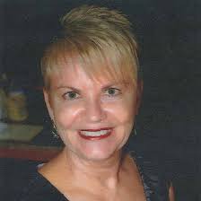 Laureen Rush's Instagram, Twitter & Facebook