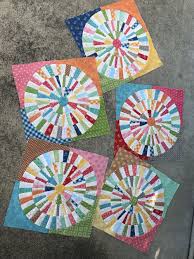 Rosemary Youngs Quilt Books And Patterns A Sharing Of Quilt Patterns History And Techniques Especially Those Book Quilt Circle Quilts Dresden Plate Quilts