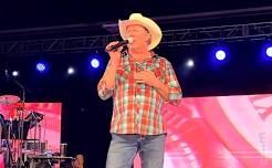 Tracy Lawrence