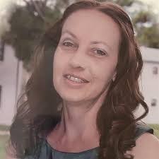 Jacquelyn Leonard's Instagram, Twitter & Facebook