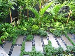 Idea For Side Path From Front Gate Tropical Garden Design Garden Landscape Design Rain Garden Design