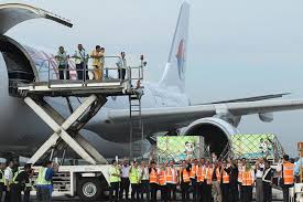 Maybe you would like to learn more about one of these? Pasangan Panda Gergasi Tiba Di Malaysia Semasa Mstar