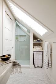 Wohninspiration Alle Unter Einem Dach Kleines Haus Badezimmer Kleines Badezimmer Umgestalten Badezimmer Dachschrage