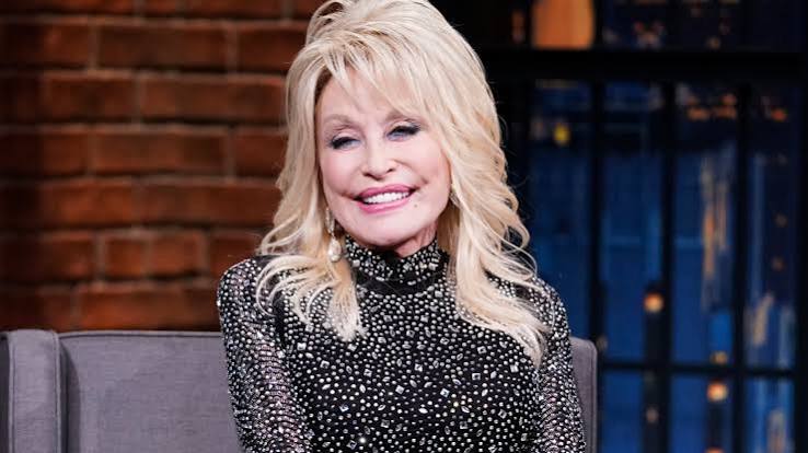 Remembering Dolly Parton | Late Night Throwback