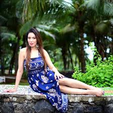 She is best known for her portrayal of babita iyer in the popular hindi sitcom taarak mehta ka ooltah chashmah. Munmun Dutta Gives A Sneak Peek Into Her Workout Routine Watch Video The Indian Wire
