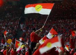 Bagaimanapun bendera bendera milik setiap wilayah masih digunakan dalam acara acara tertentu yang melibatkan wilayah persekutuan yang berkenaan. Bendera Umno Berkibar Umno