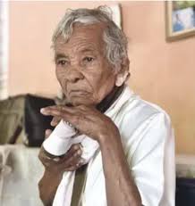 TRABAJABA LA TIERRA COMO UN HOMBRE” El testimonio de Natividad de la Cruz  Martínez, una mujer que tiene 119 años