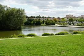 Etang De L Ile Mysterieuse Bussy Saint Georges Bussy Saint Georges Ile Mysterieuse Saint Georges