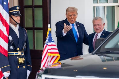 Abdalá de Jordania expresa a Trump su rechazo al desplazamiento de los palestinos | Internacional | EL PAÍS