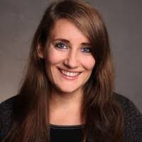 Julie Witter's Instagram, Twitter & Facebook