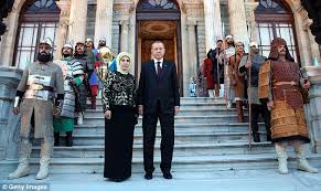 Erdoğan, pkk lideri abdullah öcalan'ın şartlarının iyileştirilmesi taleplerine karşı çıktı; Turkey S Recep Erdogan Escaped Luxury Villa Before Coup Attempt Daily Mail Online