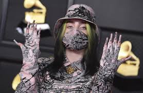 Get the latest on billie eilish from vogue. Fotos Gehen Viral Sangerin Billie Eilish Gegen Bodyshaming