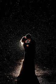 Wedding In The Rain Romantic Pictures Wedding Pictures Romantic Photos