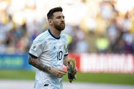 أعلن اتحاد أمريكا الجنوبية لكرة القدم الكونميبول، الأحد، أن الأرجنتين لن تستضيف كأس كوبا أمريكا، لتحوم شكوك حول مستقبل البطولة قبل 13 يوما من الموعد المحدد لانطلاقتها. Ù…ÙŠØ³ÙŠ ÙŠÙƒØ´Ù Ø³Ø¨Ø¨ ØªØ±Ø§Ø¬Ø¹ Ù…Ø³ØªÙˆØ§Ù‡ ÙÙŠ ÙƒÙˆØ¨Ø§ Ø£Ù…Ø±ÙŠÙƒØ§ Rt Arabic
