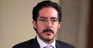 El diputado gerardo fernández noroña, del partido del trabajo, compartió a traves de sus redes sociales un video en el que se le ve discutir con una señora q. Pedro Salmeron Y Gerardo Fernandez Norona Son Declaradas Personas Non Gratas En Nl