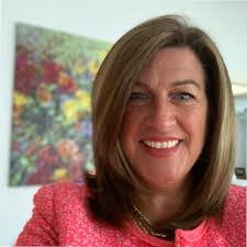 Jennifer Shupp's Instagram, Twitter & Facebook