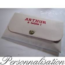 pochette de rangement pour bavoir ou serviette de table personnalisee idee message serviette de table serviettes serviettes de table personnalisees